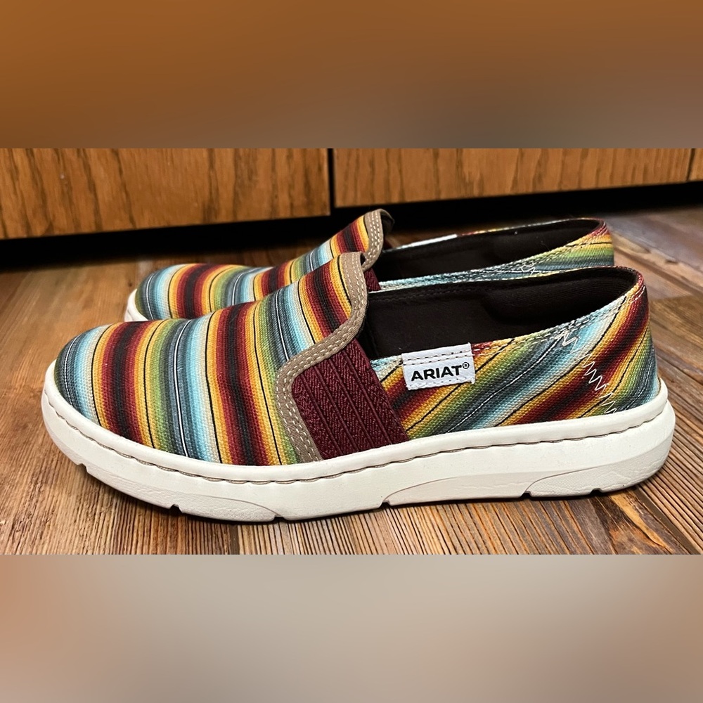 Ariat 6.5B Women’s Slip On Shoes